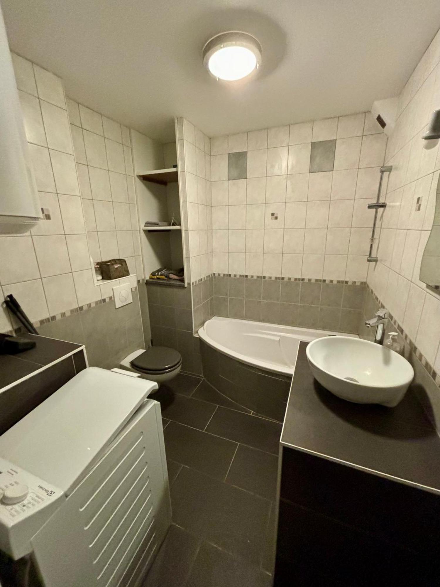 Studio - Baignoire - Pret De Vtt - Lave Linge Le Puy-en-Velay Exteriör bild